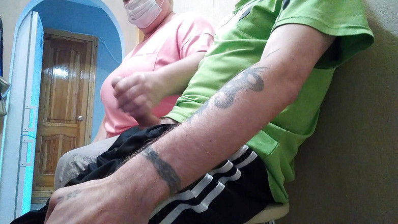 Zona901: Cizinec se ke mně honí na chodbě polikliniky