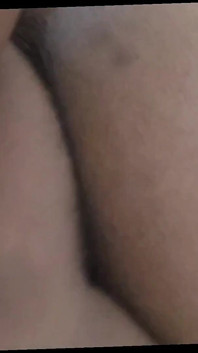 milf(चोदने लायक मम्मी) की गांड चौड़ी खुली है