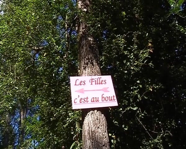 Filles Francaises: ตุ๊กตาฝรั่งเศสน่ารัก กินน้ำเงี่ยนหลังโดนเย็ดตูดแรงในป่า