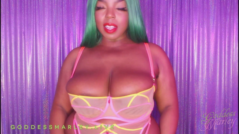 Goddess Marley: กินน้ําเงี่ยงอีกแล้ว!