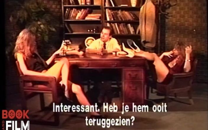 Anal Pumping Passion: Arka kesilmemiş grup seks partisi.