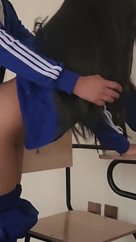 Slutty student knullar utan kondom