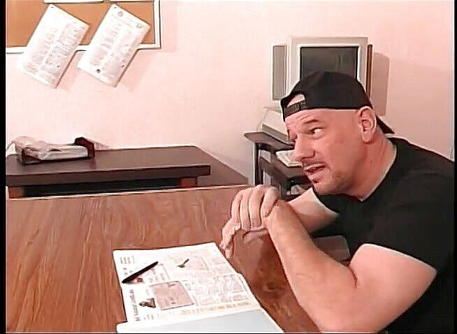 Teens Get it Hard: 丝袜少女屁股被狠操直到射精