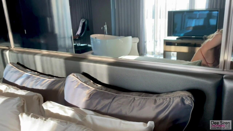 Siren XXX Studios: Nyepong kontol di kondo penthouse