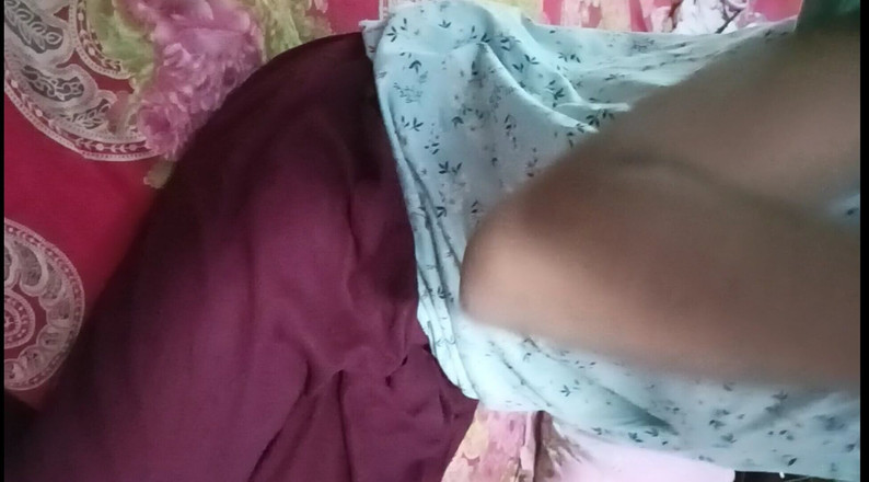 Lovely couple: Deshi Teen Sister in Law Fucked by Jija