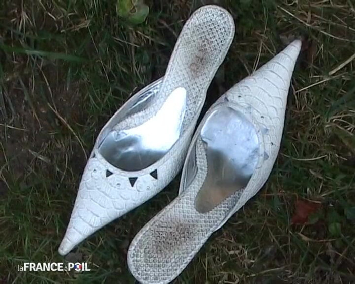 French Gonzo: Amelie第一次被专业人士性交