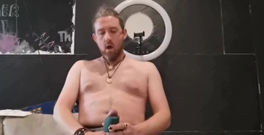 Melakukan Cabaran Clara Dee "Cuba Jangan Pancut"