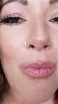 Giganta novia accidentalmente te encoge