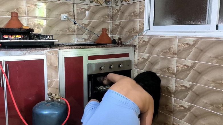 Amal Arab: 我们的自拍性爱视频 29