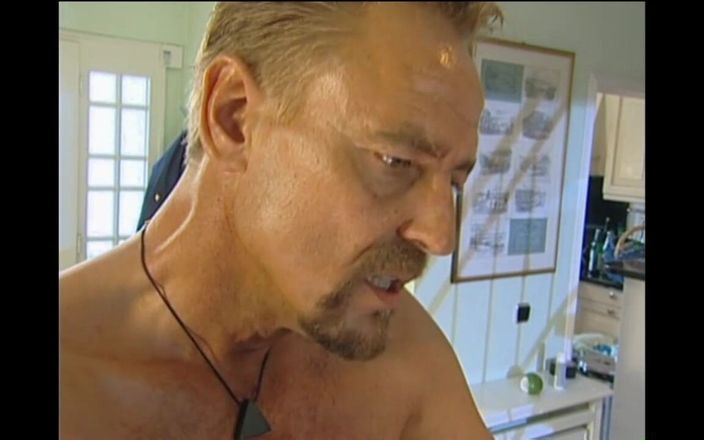 EroticPlanet XXX: Porkys - Episódio 04