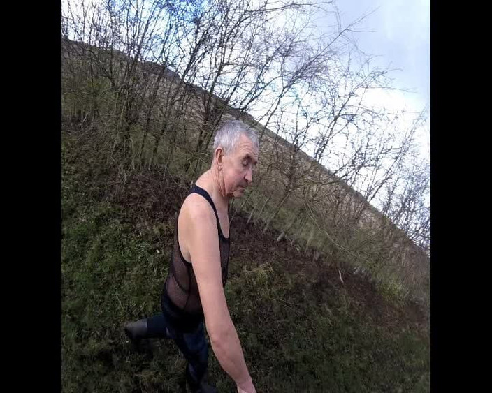 Andy: Na procházky s oblečením