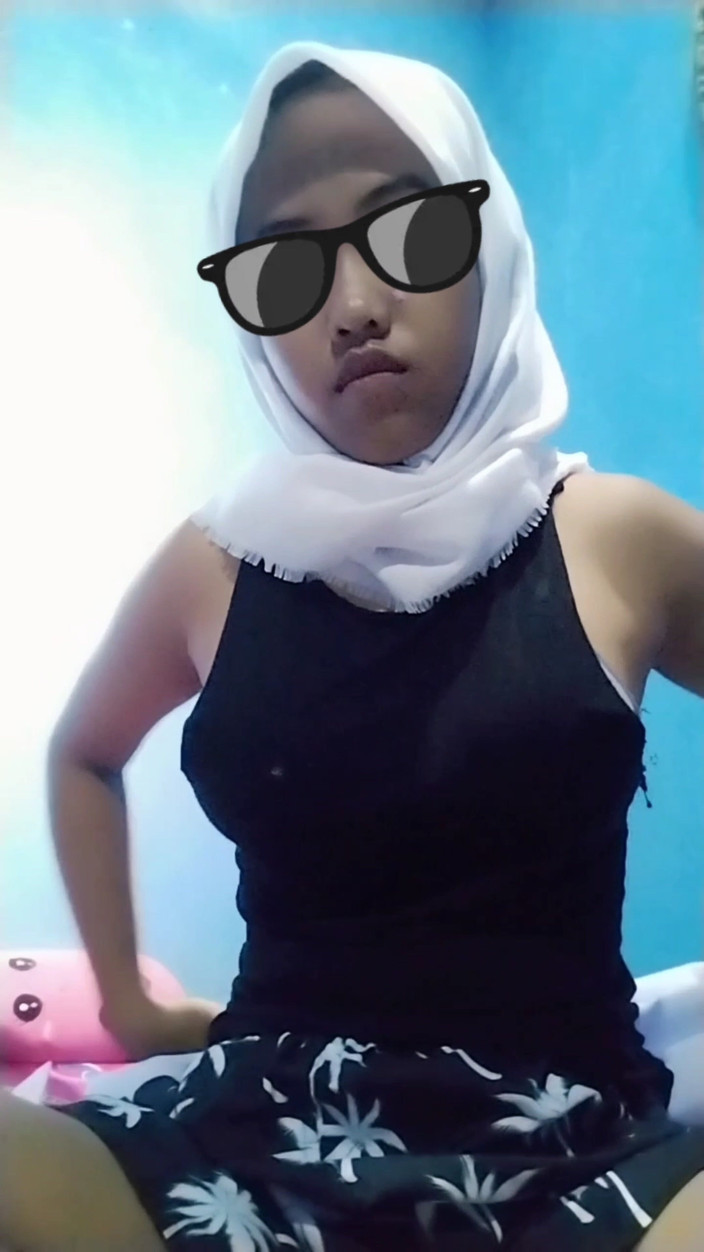 Jilbab69: Hijab Selepas Sekolah, Miang, Melancap Sehingga Pepek Basah