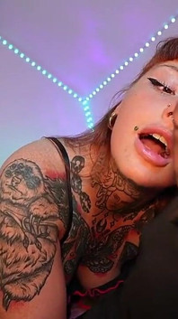 Humillación de pene pequeño con bbc