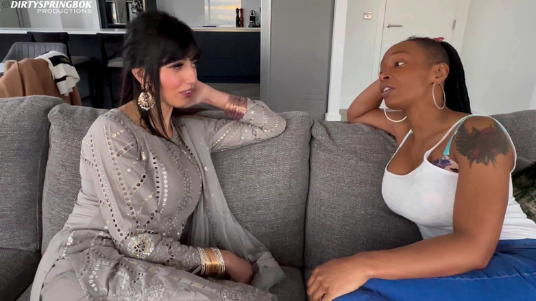 Aaliyah Yasin: Esposa musulmana engaña a su marido con una chica negra