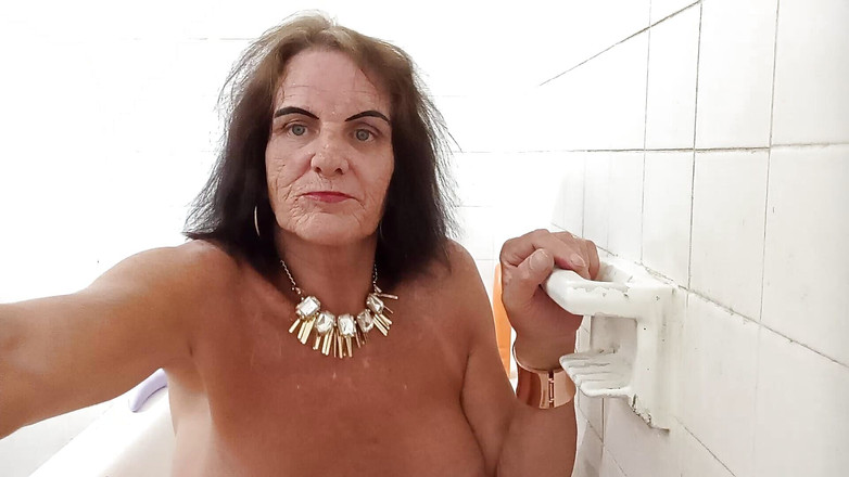 Lizzy Yum: Lizzyyum Sd September 2024 Cool bleiben Bei 110 Grad #2 Fantasie Baden Muschi...