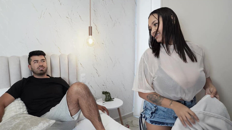 GIULIANA_BIG: 我娶了我最好的朋友的未来丈夫，我和她最好的朋友的丈夫发生了关系