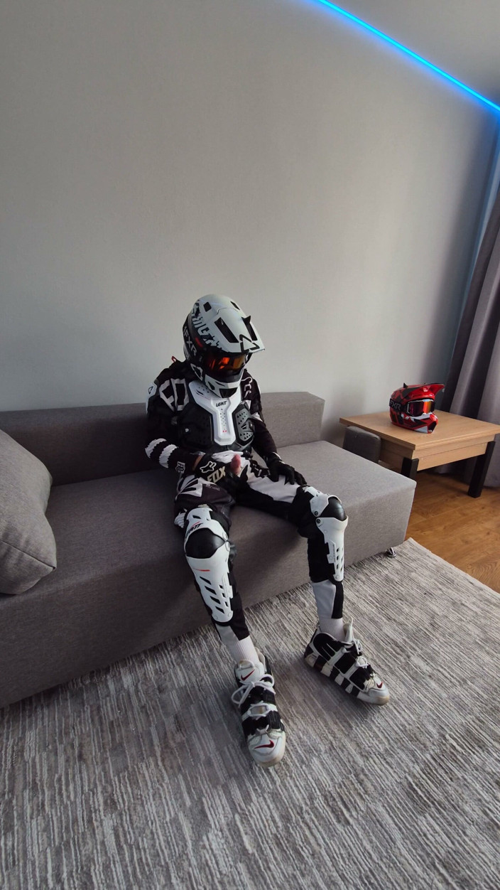Sneakersmax98: Motorcyclist in Gear Cum Hot on Himself