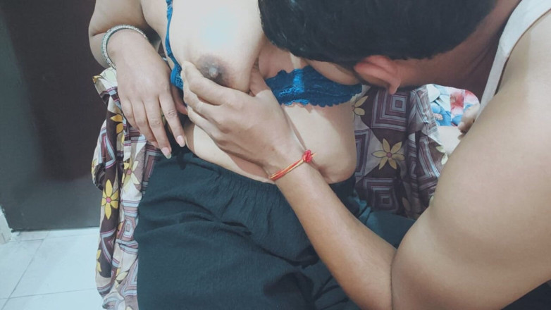 Priyacouple910: India chica caliente video