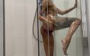 LoveHomePorn: Une superbe latina utilise un jouet sous la douche