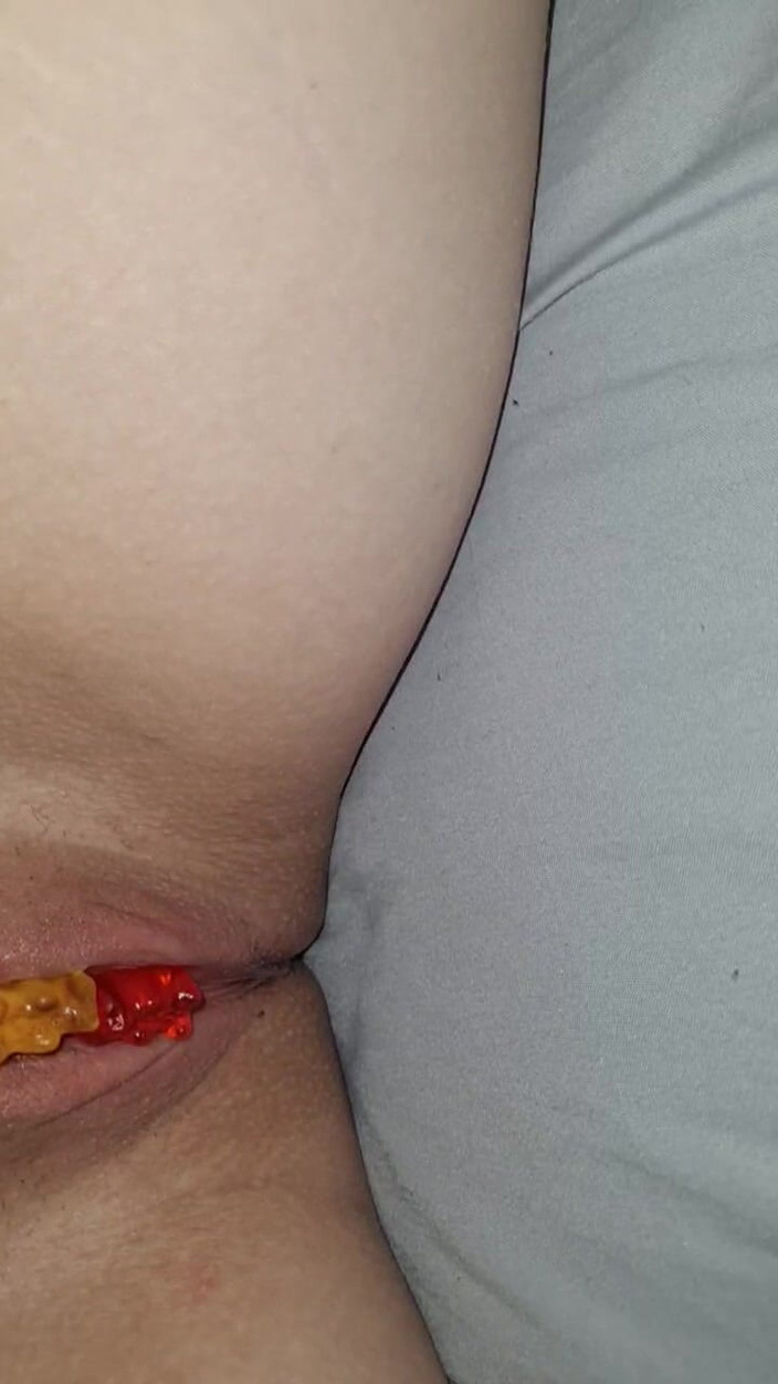 Ana Liz: Dulce Coño, Gomitas, Lápiz Labial...