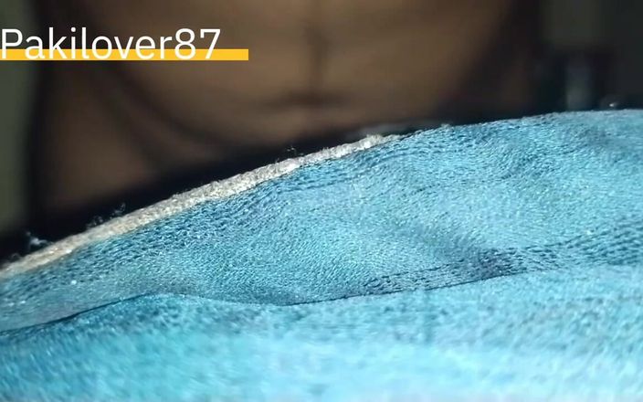 Paki Lover: Сусідська тітонька прийшла до мене додому за цукром, але мене жорстко відтрахав