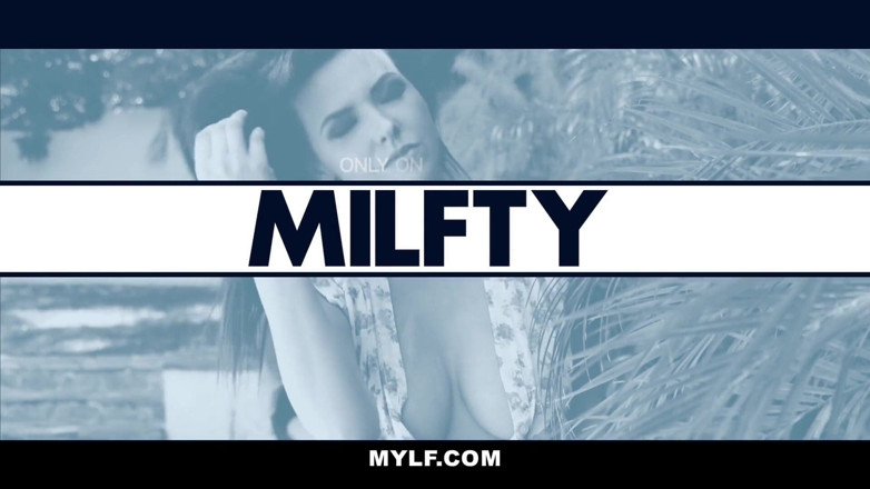 Mylf Official: La sexy vedova brooklyn chase viene scopata duro