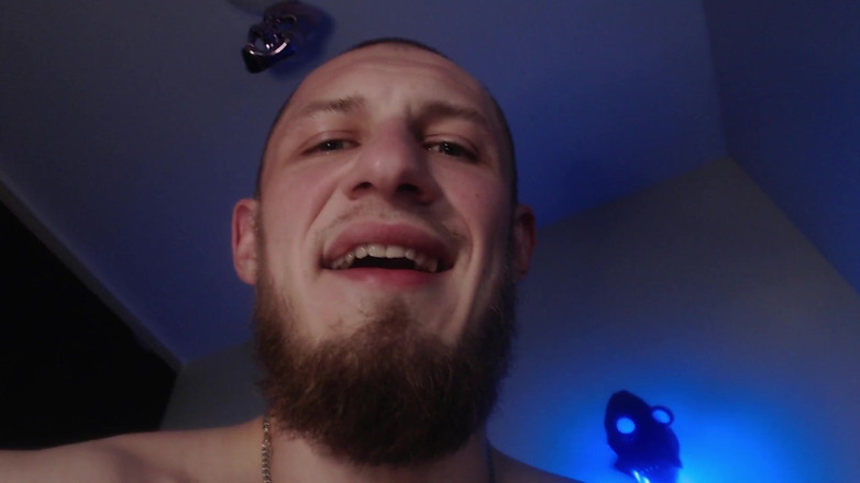 Hunky time: Usta seni itaatkar edepsiz domuzlar olarak kullanıyor