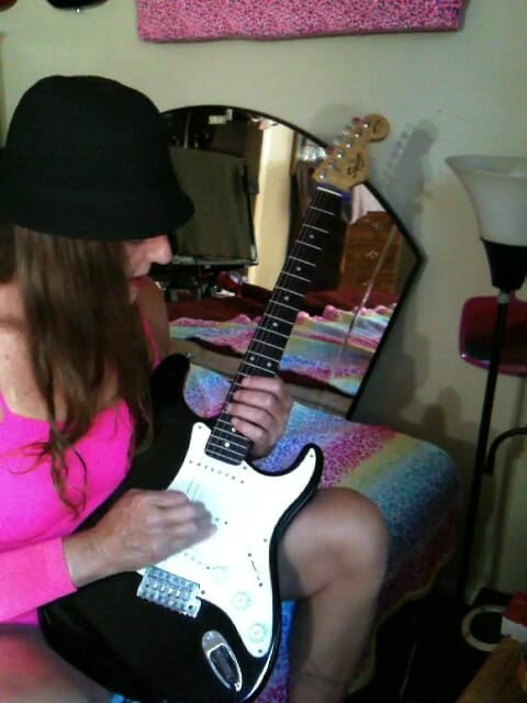 Lizzy Yum vintage and behind the scenes interviews: リジー・ヤム・ヴィンテージと舞台裏 32