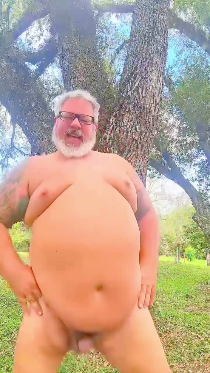 Hand-Free-Daddy-Chub: Naked Dancing Bear in the Wilderness Showing His Hole