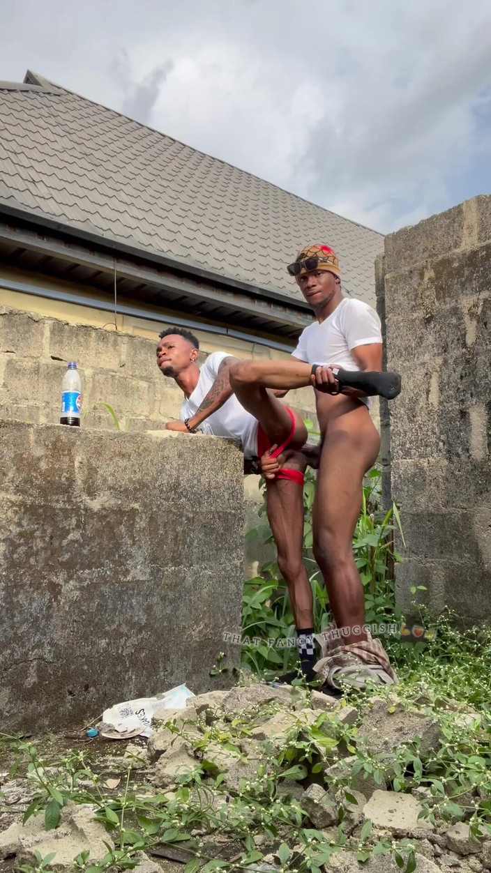 Sluttybeast&dickpolicy: Hãy ra ngoài để trải nghiệm