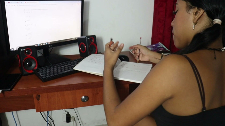 Perlahot69: A Beautiful Colombian Woman From Medelln Invites Me to Have...