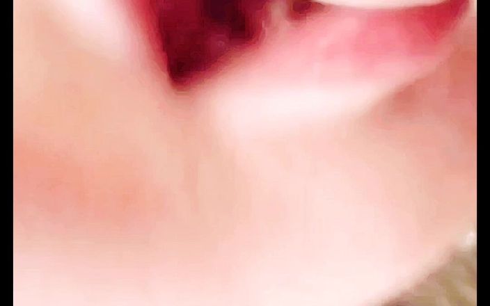 Redhead Rebel: 讨厌的胖美女喝mick刺客撒尿