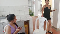 Michell: Sora mea vitregă mă invită la noul ei apt și este...