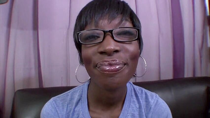 Oral Pleasures: Ebenová kočka s malými kozami odčerpává tvrdého ptáka na castingu