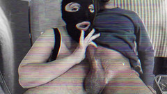 JulieHot33: Memberikan blowjob dengan krim kocok menelan seluruh penis!