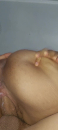 Vanessinha đã được mật ong với tinh dịch sau khi ngồi trên người tôi trên ghế dài