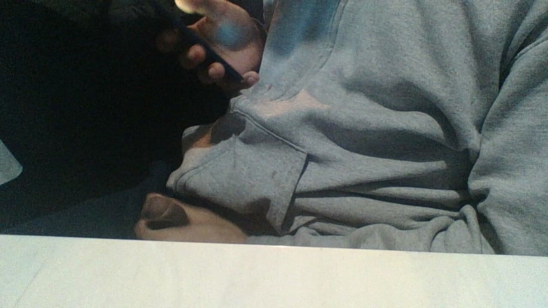 AlexAlejandro13: Viel Milch auf dem Tisch