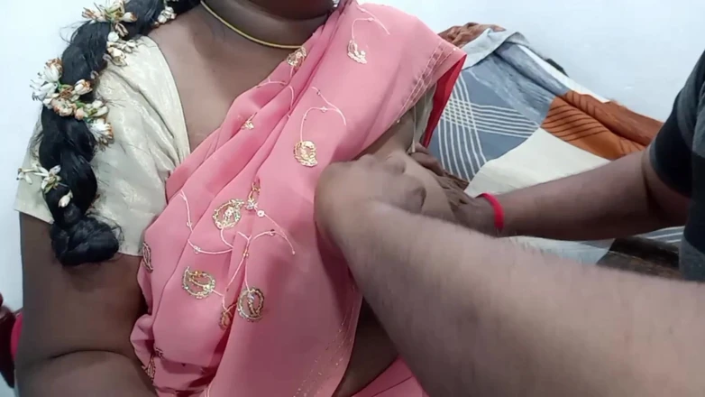Veni: Tamil Wife Gives Boobs Milk &amp; Hardcore Doggy Fucking Tamil Clear...