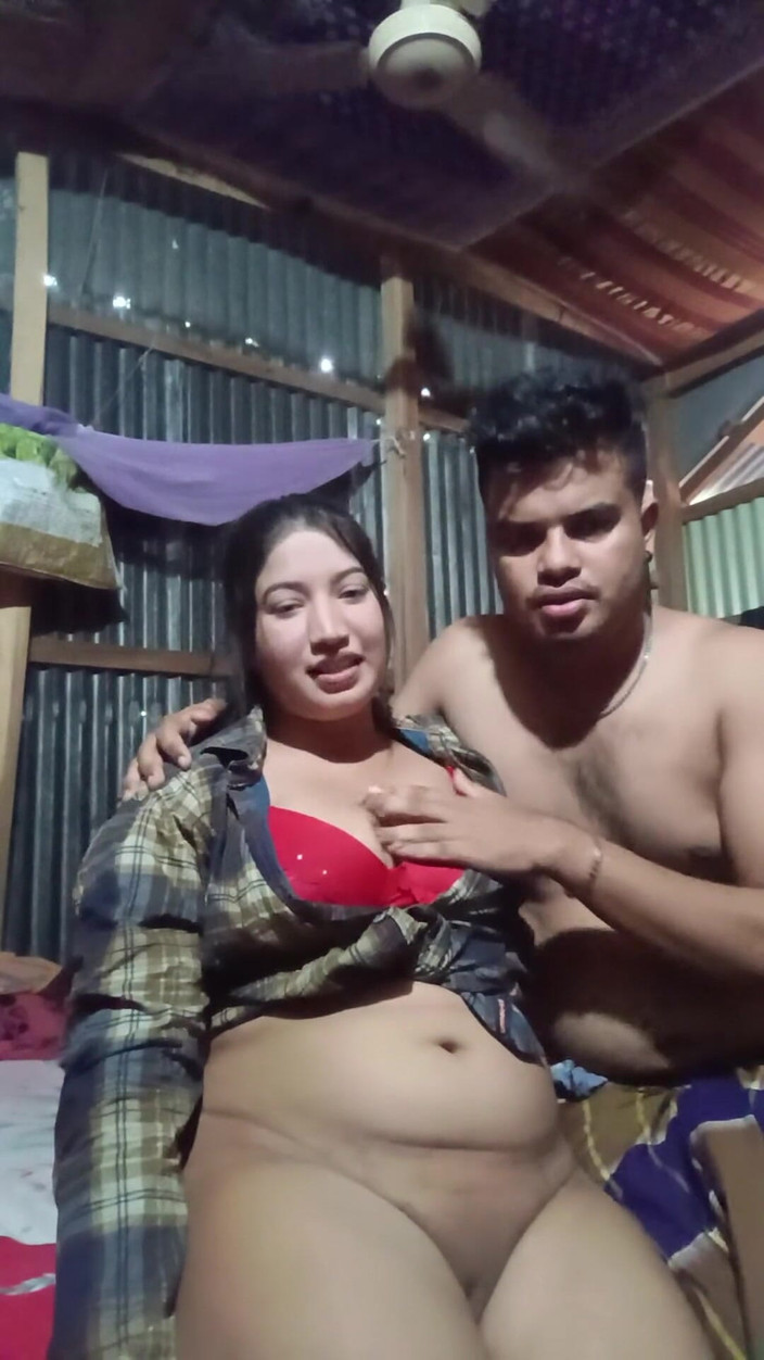 Taniyaxx: Indiana gostosa mãe