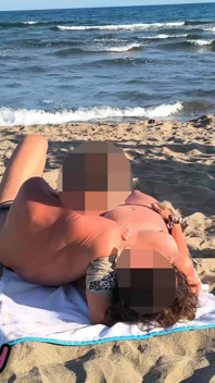Capturados Por Uma Garota Durante Sexo Na Praia