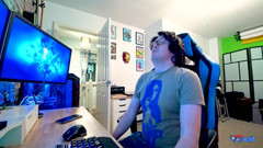 Nerd Pervert: Morgan Williams - Promočená pohovka