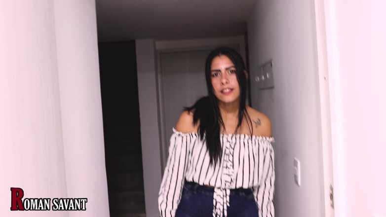 Roman Savant: Le di dinero extra a la criada para hacer más...
