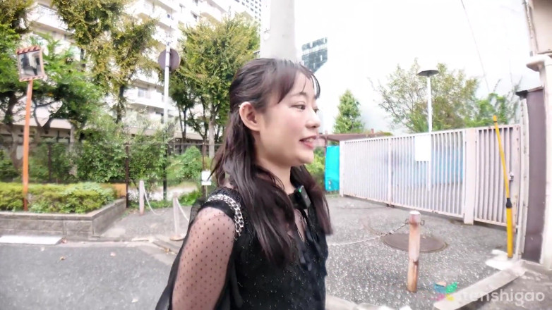Tenshigao: Hairy Babe Ayu Takara Enjoys Orgasms in Her First Sex...