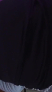 Linda chica trans con gran culo da mamada y gime en anal