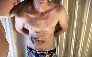 Navel fans: Měkká uvolněná žaludek ze střeva