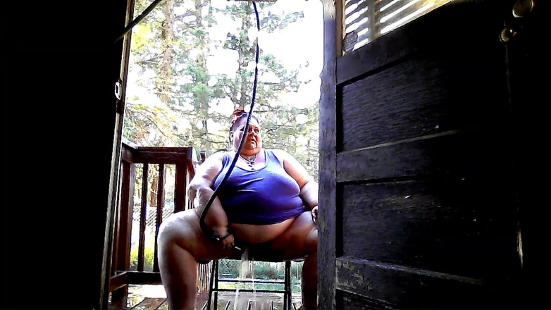 Mistress_T_FD_GD: Mandi di selang air. Bagian 4