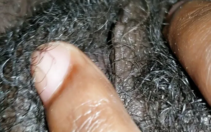 Roseblue2: Moaning pussy massage