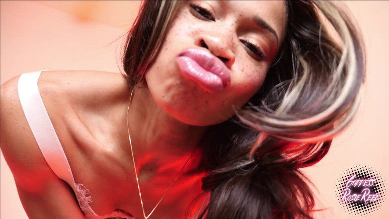 Rosie Reed: Booty and lips denial