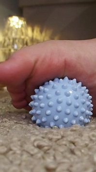 Grace of the Foot: Piłka do masażu w akcji