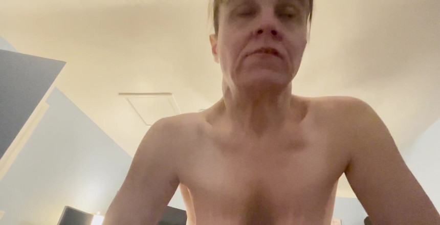 Sweet Marie: Různé POV styl, takže si dokážete představit, že je to vy!...